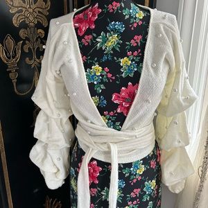 Pearl wrap top